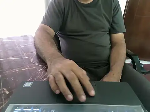 Snapshot of desipapaxx chatting on 07/13/26, 06:16 desipapaxx online show from 07/13/26, 06:16