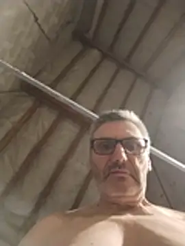 Snapshot of Philebranleur chatting on 07/28/26, 03:32 Philebranleur online show from 07/28/26, 03:32