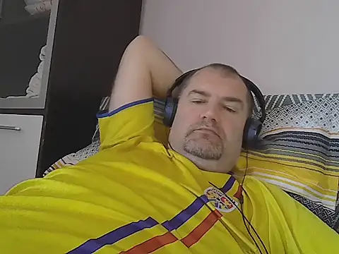 Snapshot of CristianDaniel78 chatting on 07/11/26, 04:15 CristianDaniel78 online show from 07/11/26, 04:15