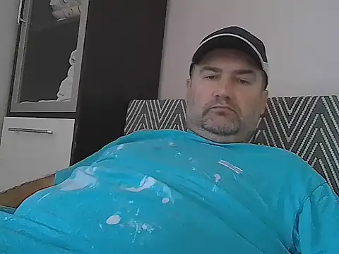 Snapshot of CristianDaniel78 chatting on 07/13/26, 04:37 CristianDaniel78 online show from 07/13/26, 04:37