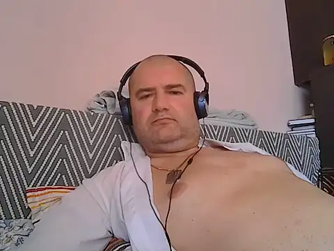 Snapshot of CristianDaniel78 chatting on 07/28/26, 01:10 CristianDaniel78 online show from 07/28/26, 01:10