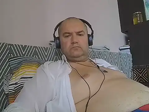 Snapshot of CristianDaniel78 chatting on 07/29/26, 04:21 CristianDaniel78 online show from 07/29/26, 04:21