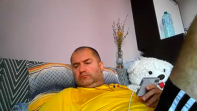 Snapshot of CristianDaniel78 chatting on 08/06/26, 05:31 CristianDaniel78 online show from 08/06/26, 05:31