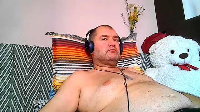 Snapshot of CristianDaniel78 chatting on 08/09/26, 04:01 CristianDaniel78 online show from 08/09/26, 04:01