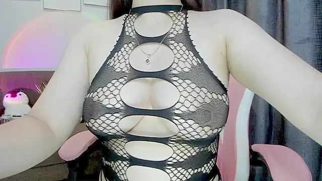 Snapshot of katty_baobei2005 chatting on 07/15/26, 04:56 katty baobei2005 online show from 07/15/26, 04:56