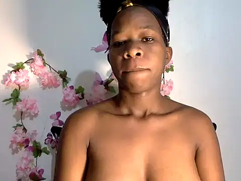 Snapshot of MaliciaRose chatting on 07/23/26, 04:16 MaliciaRose online show from 07/23/26, 04:16