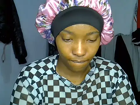 Snapshot of pretty_jaz chatting on 06/28/26, 05:19 pretty jaz online show from 06/28/26, 05:19