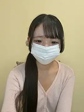 Snapshot of risa_____ chatting on 06/29/26, 10:10 risa online show from 06/29/26, 10:10