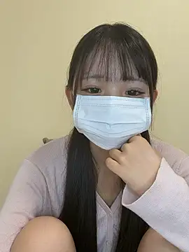 Snapshot of risa_____ chatting on 07/04/26, 11:38 risa online show from 07/04/26, 11:38