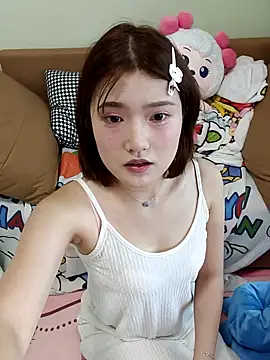 Snapshot of xiaosang103 chatting on 07/08/26, 03:55 xiaosang103 online show from 07/08/26, 03:55