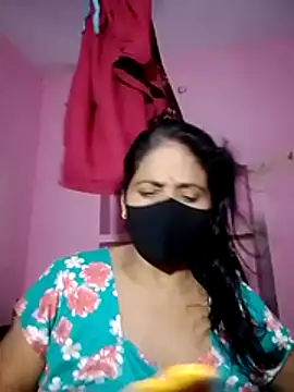 Noor  Malika- online show from 07/17/26, 03:02