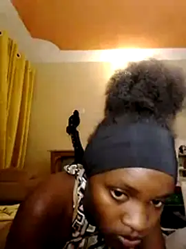 Snapshot of Lovey_nyams chatting on 07/01/26, 04:47 Lovey nyams online show from 07/01/26, 04:47