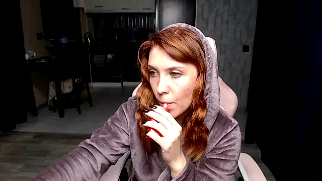 Reginasmilee online show from 10/02/25, 04:30