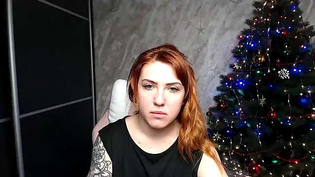 Reginasmilee online show from 12/17/25, 01:55