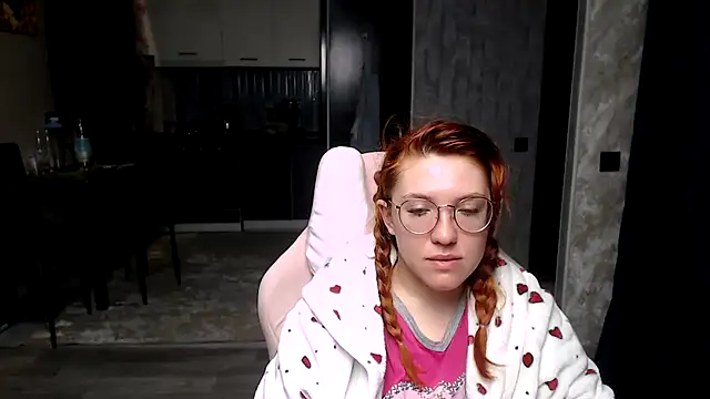 Reginasmilee online show from 03/28/26, 01:49