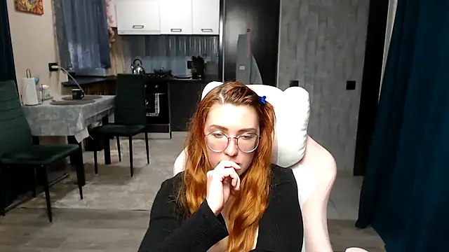 Reginasmilee online show from 04/20/26, 02:53