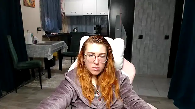 Reginasmilee online show from 04/21/26, 02:51