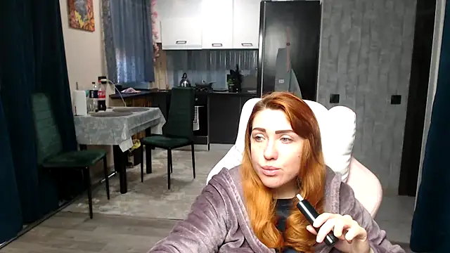 Reginasmilee online show from 04/25/26, 03:09