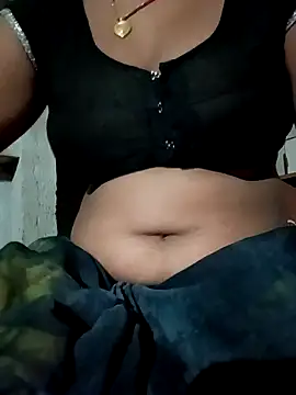 Hot Shoniya online show from 08/09/26, 12:01