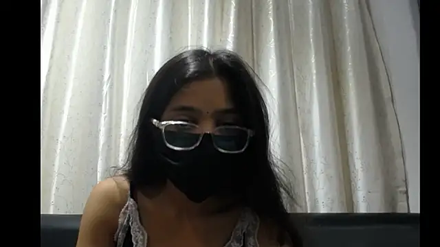 Snapshot of Misty_09 chatting on 07/19/26, 03:43 Misty 09 online show from 07/19/26, 03:43