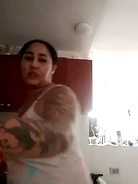 Snapshot of Valentina_Tilly chatting on 07/15/26, 03:17 Valentina Tilly online show from 07/15/26, 03:17