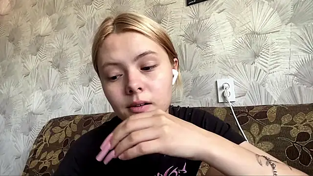 Snapshot of Jeneienal_1 chatting on 07/01/26, 02:07 Jeneienal 1 online show from 07/01/26, 02:07