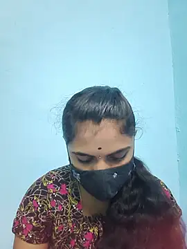 Snapshot of Megavarthinii chatting on 07/04/26, 12:33 Megavarthinii online show from 07/04/26, 12:33
