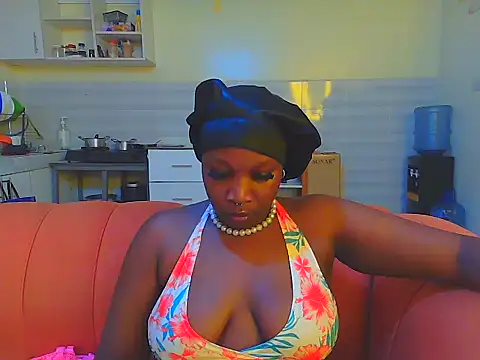 Snapshot of LolaAdriana chatting on 07/04/26, 04:18 LolaAdriana online show from 07/04/26, 04:18