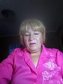 Snapshot of EmmaSwan555 chatting on 07/15/26, 04:56 EmmaSwan555 online show from 07/15/26, 04:56