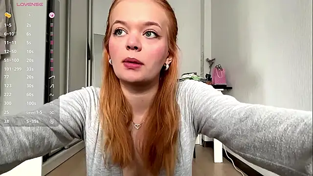 ellyclacher online show from 06/29/26, 08:20