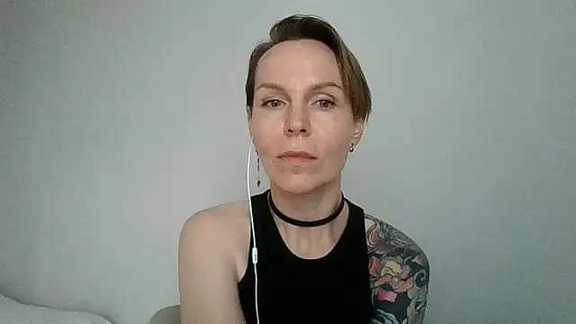 SunKissedxx online show from 06/25/26, 03:49