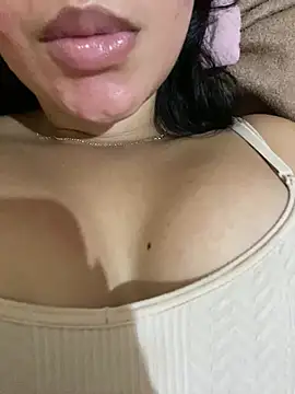 Snapshot of mel4670 chatting on 07/01/26, 03:56 mel4670 online show from 07/01/26, 03:56
