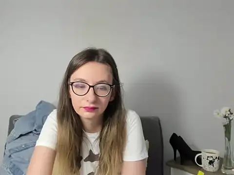 AnnaNatural online show from 06/30/26, 04:19
