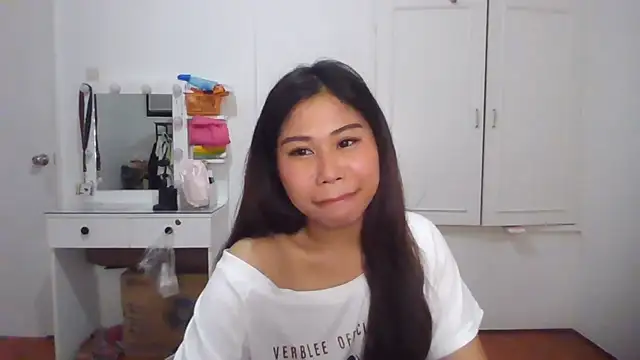 CathleenLaurole online show from 06/30/26, 05:52