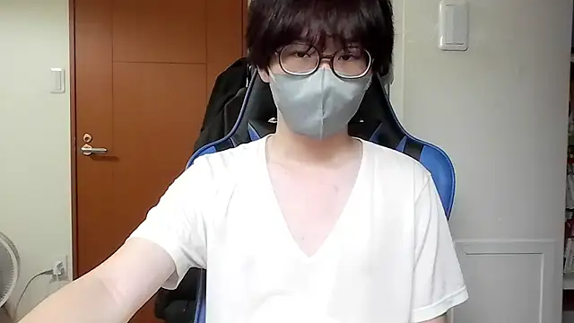 Snapshot of yuikakissma chatting on 07/23/26, 02:15 yuikakissma online show from 07/23/26, 02:15