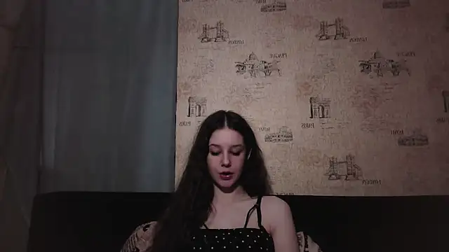 Snapshot of ElinoreHuxman chatting on 07/03/26, 12:22 ElinoreHuxman online show from 07/03/26, 12:22