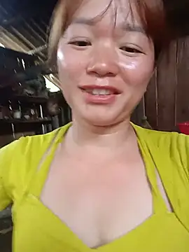 Vivy-1 online show from 06/28/26, 10:43