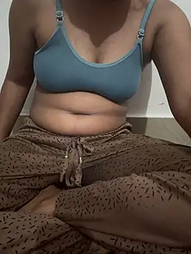 Snapshot of KHUSHISINGH_ chatting on 06/30/26, 03:57 KHUSHISINGH online show from 06/30/26, 03:57