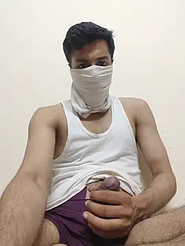 Snapshot of Yoursexy_boy21 chatting on 07/05/26, 05:53 Yoursexy boy21 online show from 07/05/26, 05:53