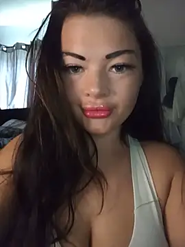 Curveyqueenn online show from 07/02/26, 12:11