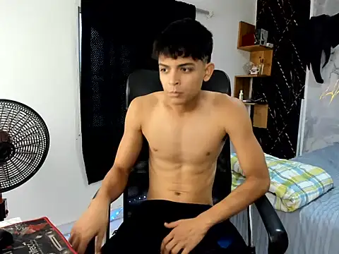 Snapshot of slim_dirtyxx1 chatting on 07/09/26, 08:24 slim dirtyxx1 online show from 07/09/26, 08:24