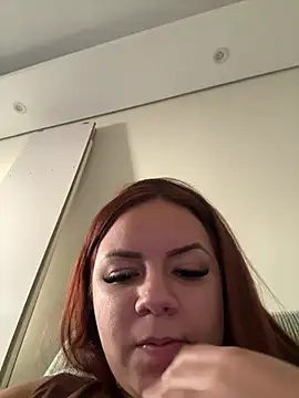 Snapshot of victoria_2122 chatting on 07/09/26, 08:02 victoria 2122 online show from 07/09/26, 08:02