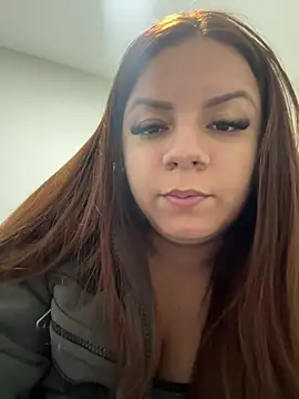 Snapshot of victoria_2122 chatting on 07/11/26, 06:27 victoria 2122 online show from 07/11/26, 06:27