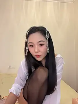 Snapshot of tuantuan_603 chatting on 07/01/26, 12:12 tuantuan 603 online show from 07/01/26, 12:12