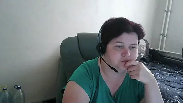 AdrianaGalore online show from 06/30/26, 11:44