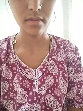 Snapshot of miss_queen_3202 chatting on 07/11/26, 04:37 miss queen 3202 online show from 07/11/26, 04:37