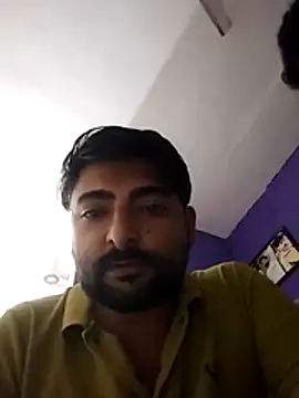 Snapshot of Queen_Raaani chatting on 07/04/26, 10:10 Queen Raaani online show from 07/04/26, 10:10