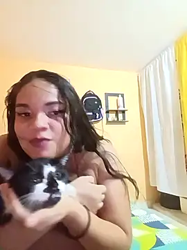 Snapshot of Cristina-Evans chatting on 07/17/26, 04:52 Cristina-Evans online show from 07/17/26, 04:52