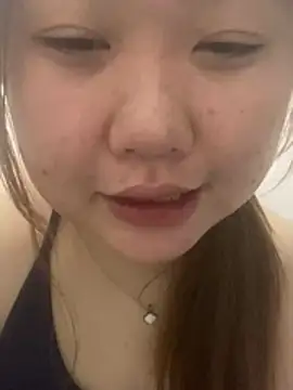 Snapshot of Tuii-1 chatting on 07/03/26, 04:57 Tuii-1 online show from 07/03/26, 04:57