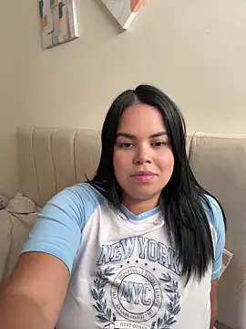 AliceStarshine online show from 06/18/26, 06:23
